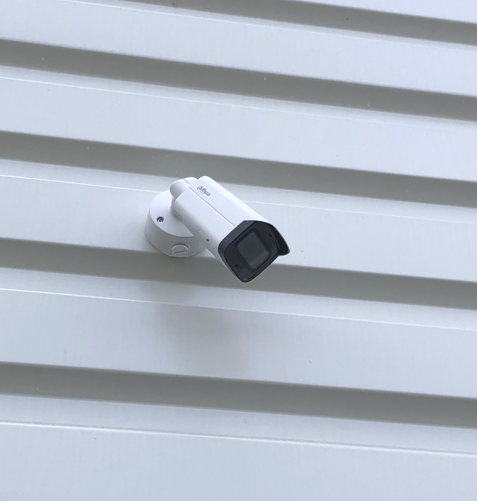 Installations de systèmes de caméra de surveillance